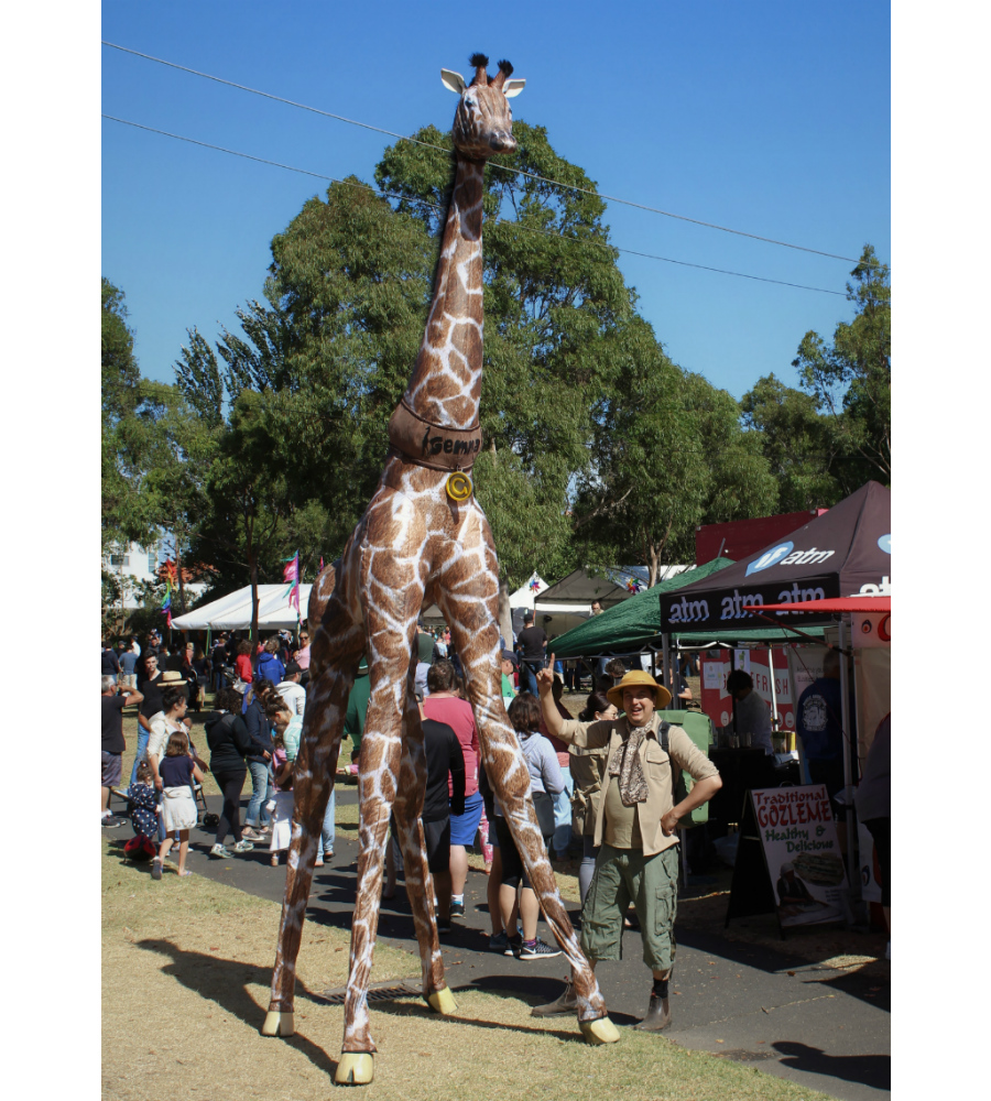 Gemma Giraffe Stilt Walkers Australia_soliq 9