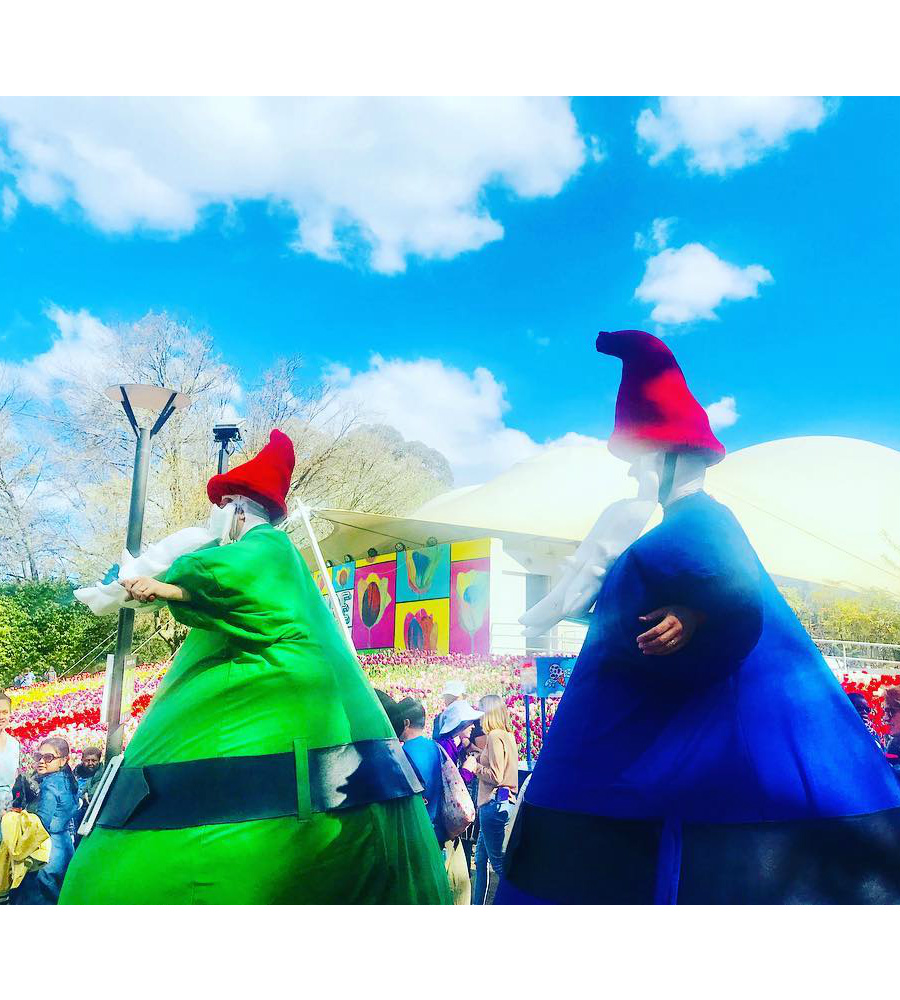 Giant Gnomes_profile walking_Floriade 2018_soliq