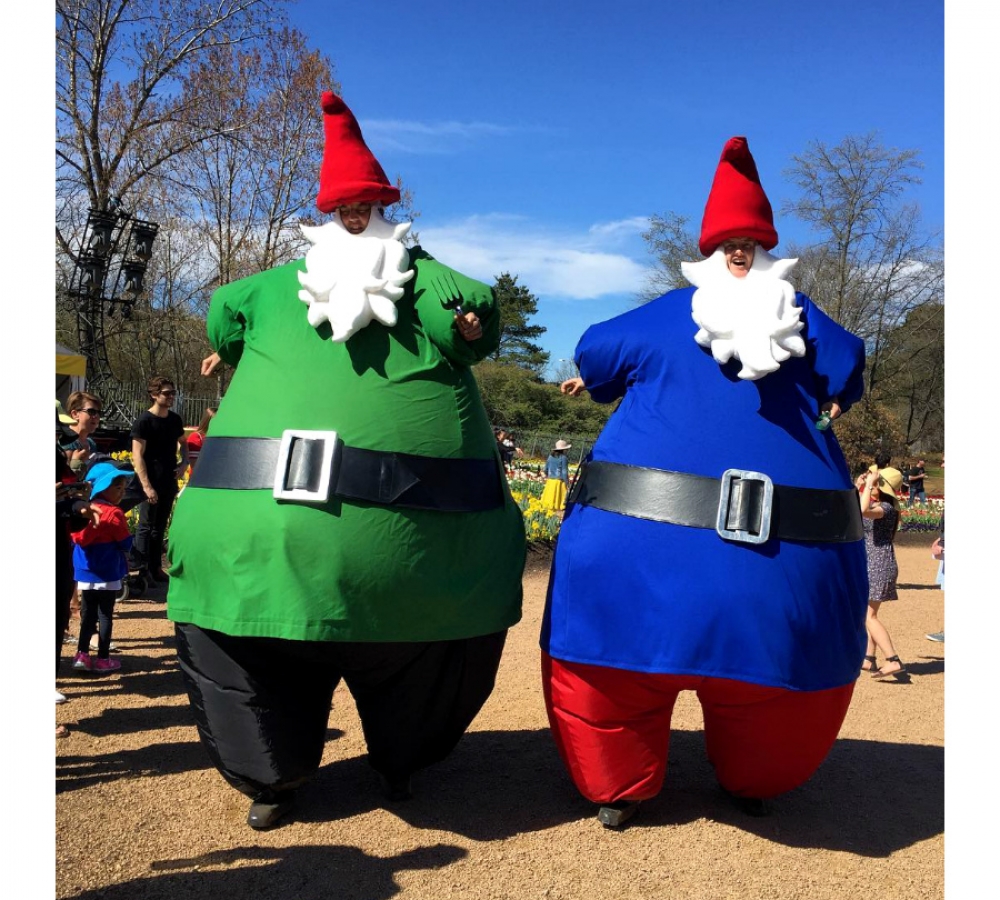 Giant Gnomes walking_Floriade 2018_soliq