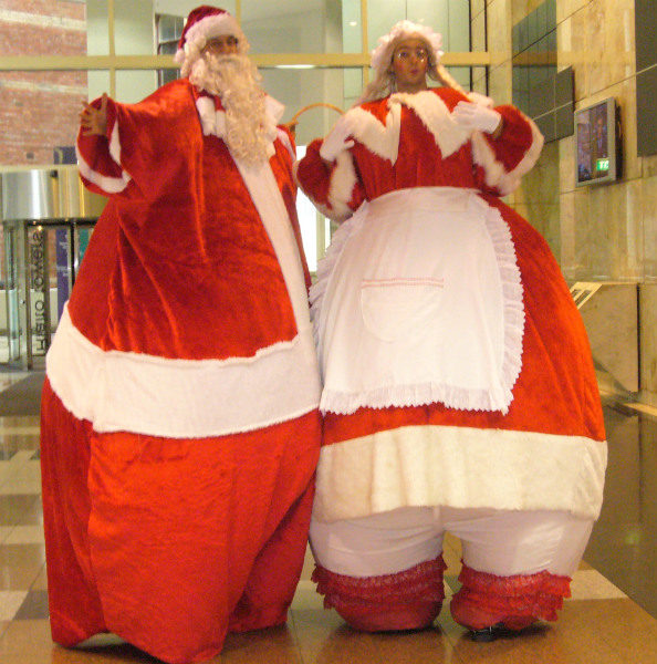 Stilt Walkers Australia | Christmas Entertainment: Giant Santa and Mrs ...